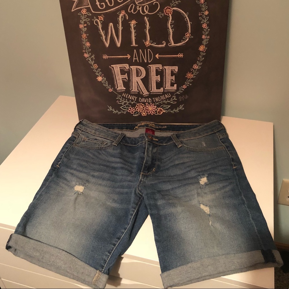 Arizona jean shorts juniors size 11